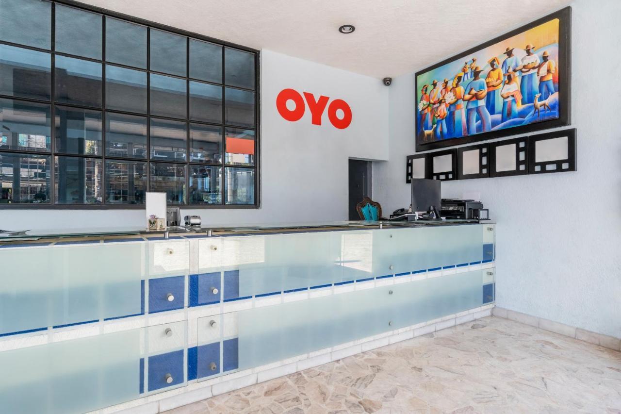 Oyo Hotel Platinium Gran Hotel,Guadalajara,Artesanias Tonala Ngoại thất bức ảnh