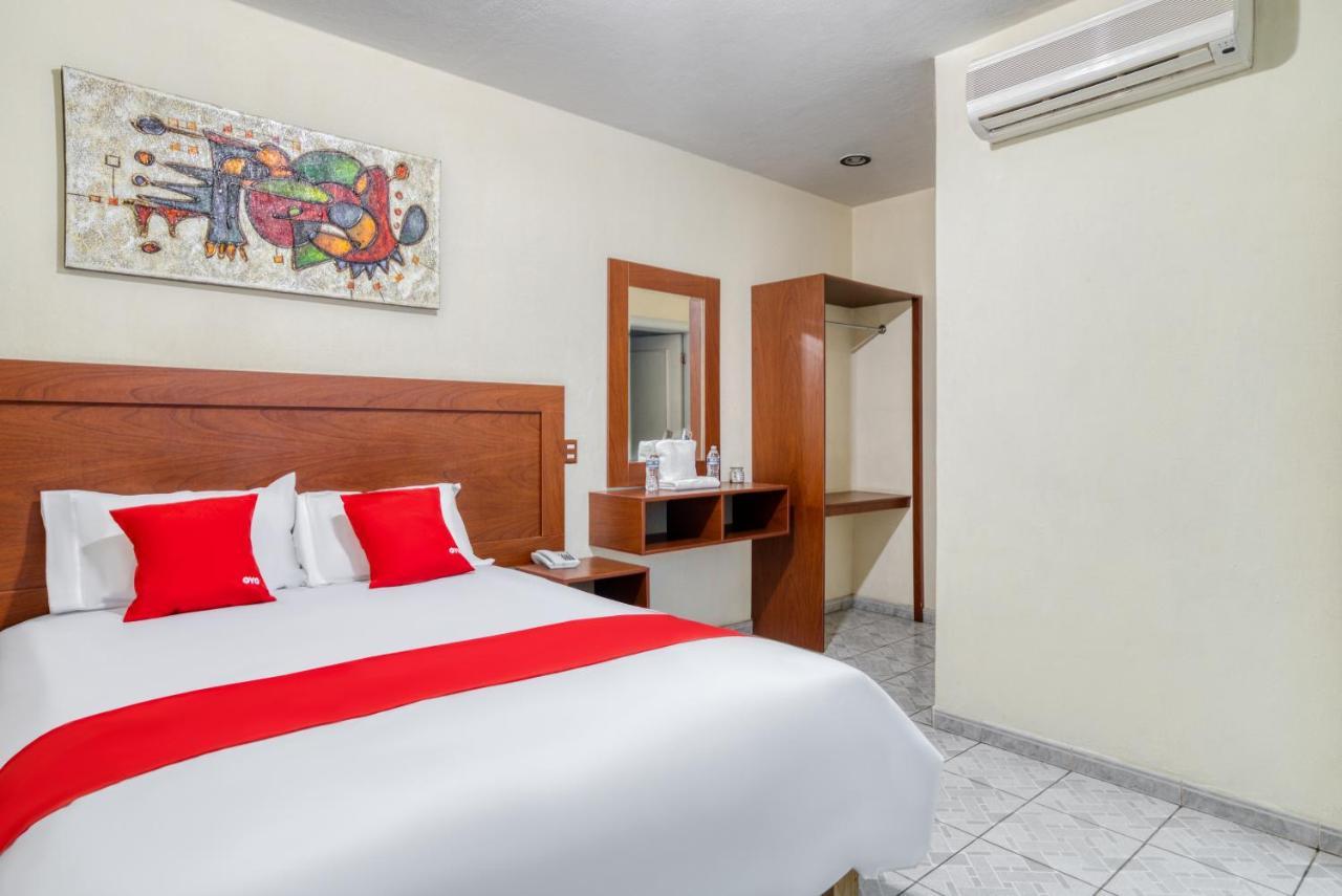 Oyo Hotel Platinium Gran Hotel,Guadalajara,Artesanias Tonala Ngoại thất bức ảnh